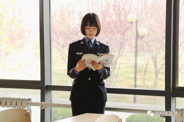当青春遇见警服:高分求“当我穿上警装时”的文章,拜托啦