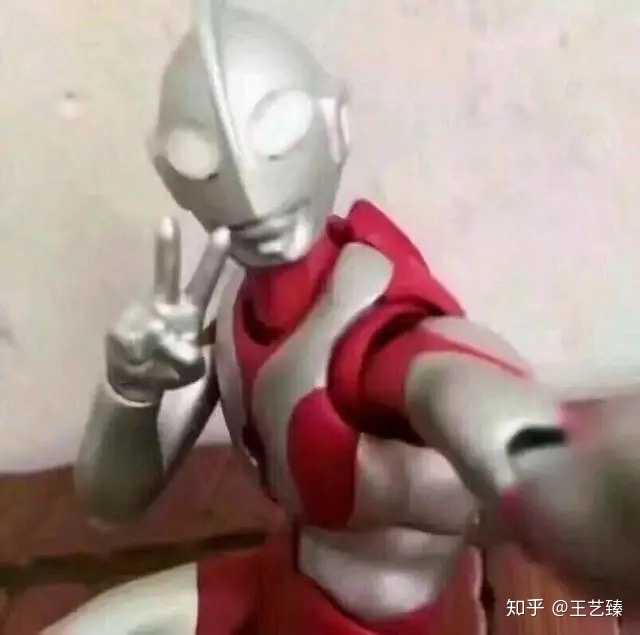 黄子韬吐槽特朗普:为什么那么多人恶搞特朗普?