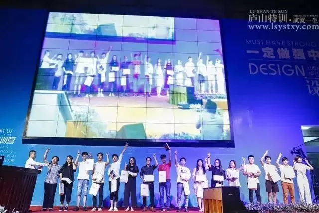 杨超越为什么缺席创造营:创造营2019最后谁缺席了?